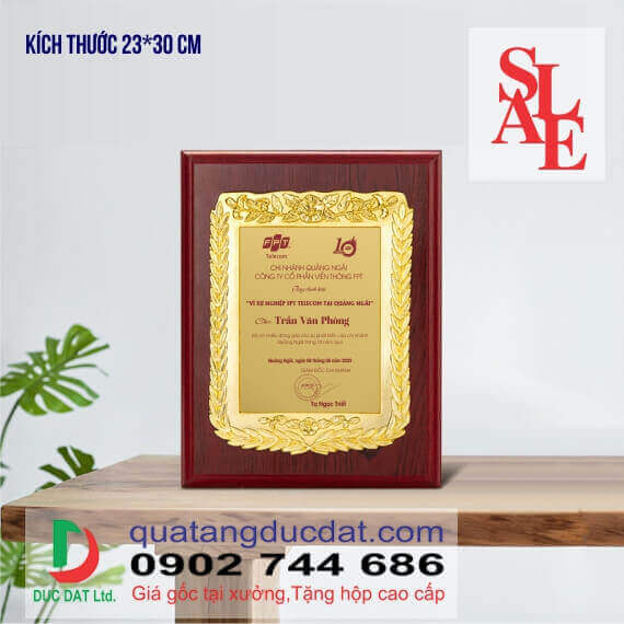 Bảng vinh danh 04