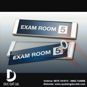 Bảng Tên để bàn 17