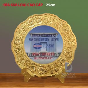 Cúp thể thao 77