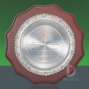 Kỷ niệm chương gỗ đồng GD08
