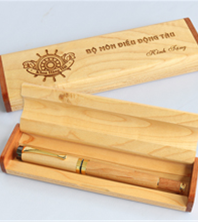 Bút Gỗ 04